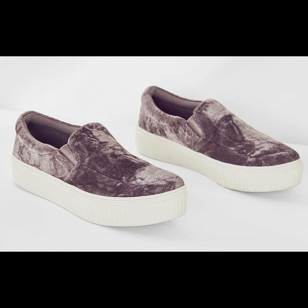 Fabletics platform slip on - Picture 2 of 7